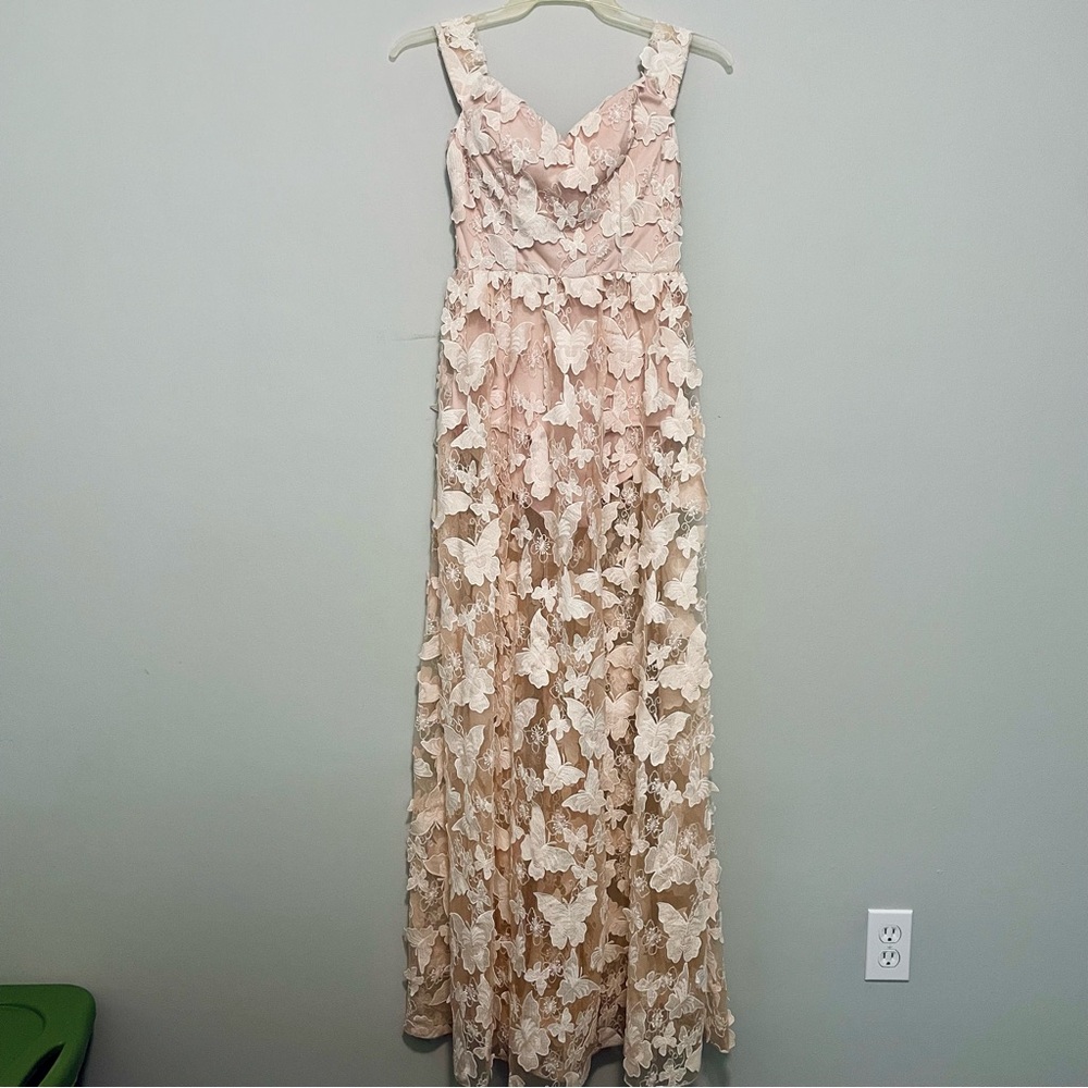 Butterfly Lace Women’s Dress - Picture 2 of 9